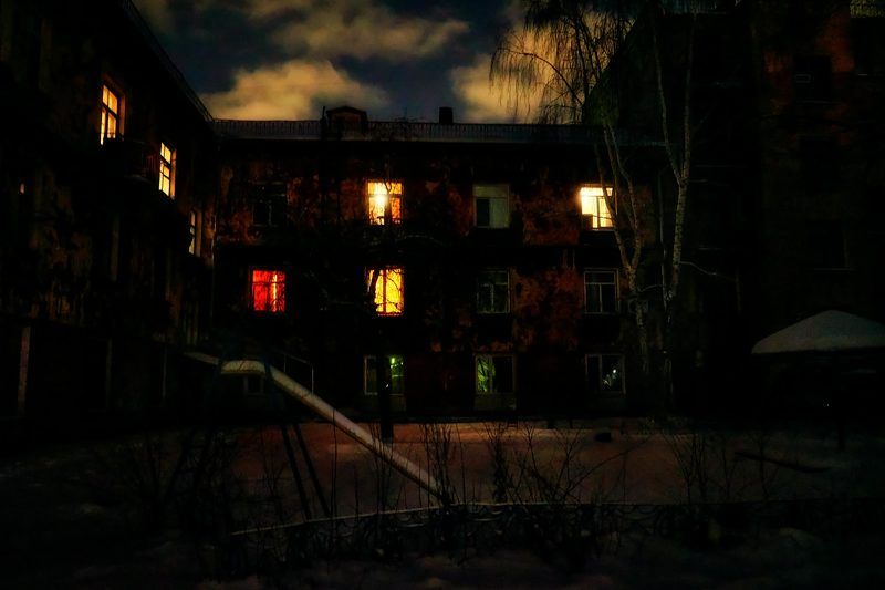 Старые глаза домов... фото превью