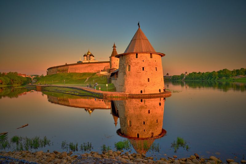 псков, кром, отражение, река, пскова, башня, кремль, Майский вечер фото превью