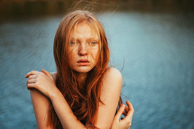 рыжие, озеро, октябрь, осень, портрет, девушка Портрет юной осени фото превью