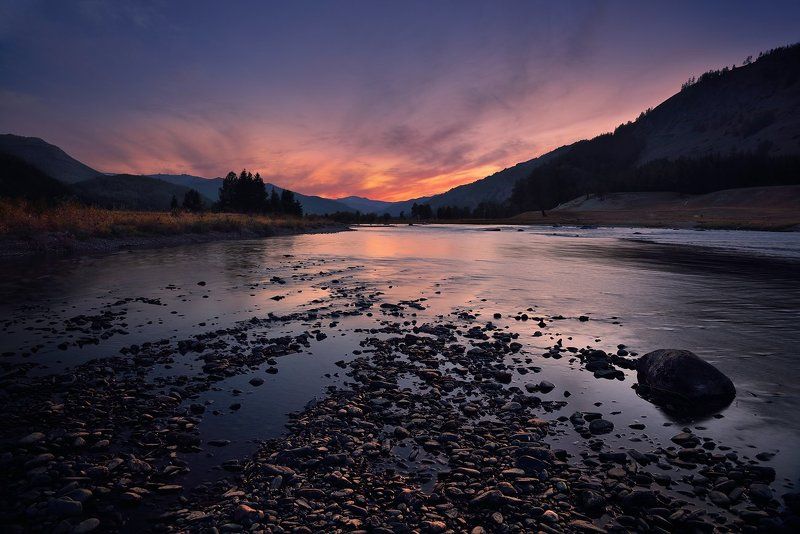 пейзаж, природа, вечер, закат, река, берег, камни, горы, самаха, алтай, сибирь, красный, высокий, большой Коксу фото превью