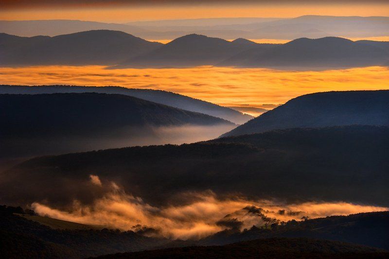 Layered Mountains фото превью