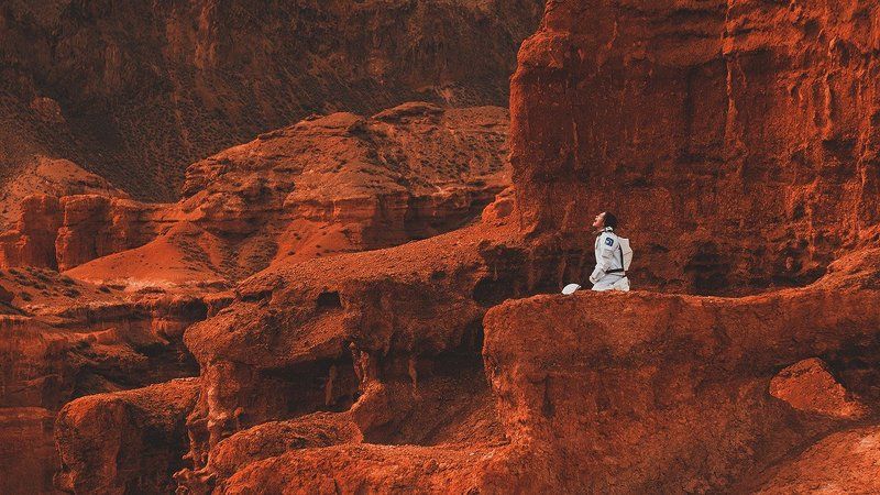 foto, photografer, space, mars, planet, скафандр, модель, девушка, фантастика, космос, красная планета, nikon Красная планета фото превью