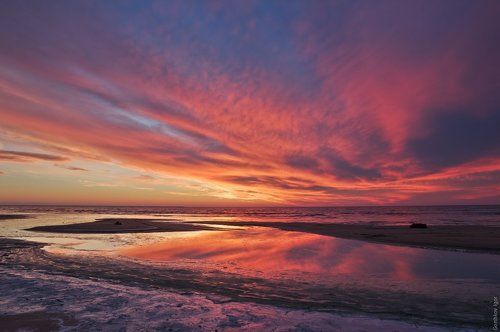 Октябрьский закат на Рыбинском водохранилище