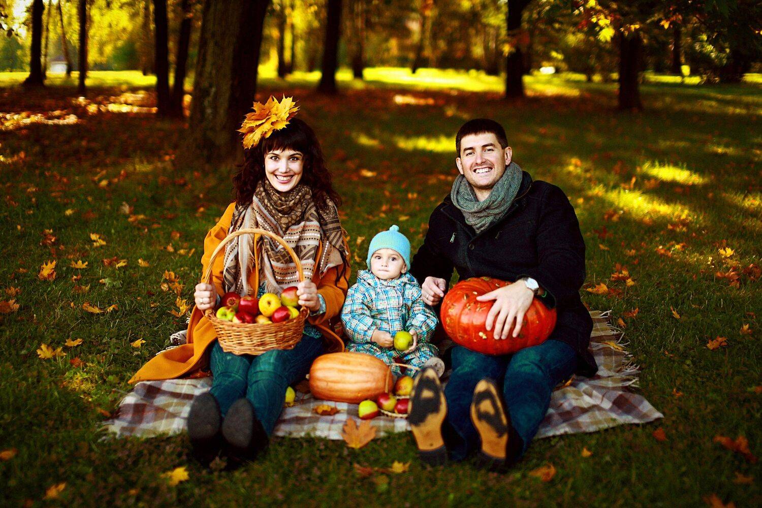семья, счастье, осень, мама, папа, младенец, дети, ребенок, мальчик, парк, россия, москва, золото, закат, Estetika