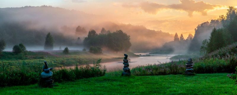 Foggy river\'s evening фото превью