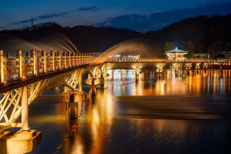 Woryeonggyo Bridge фото превью