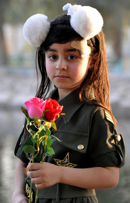 Dad, it\'s Eid and I\'m waiting for you. Maybe you\'ll come with revelers фото превью