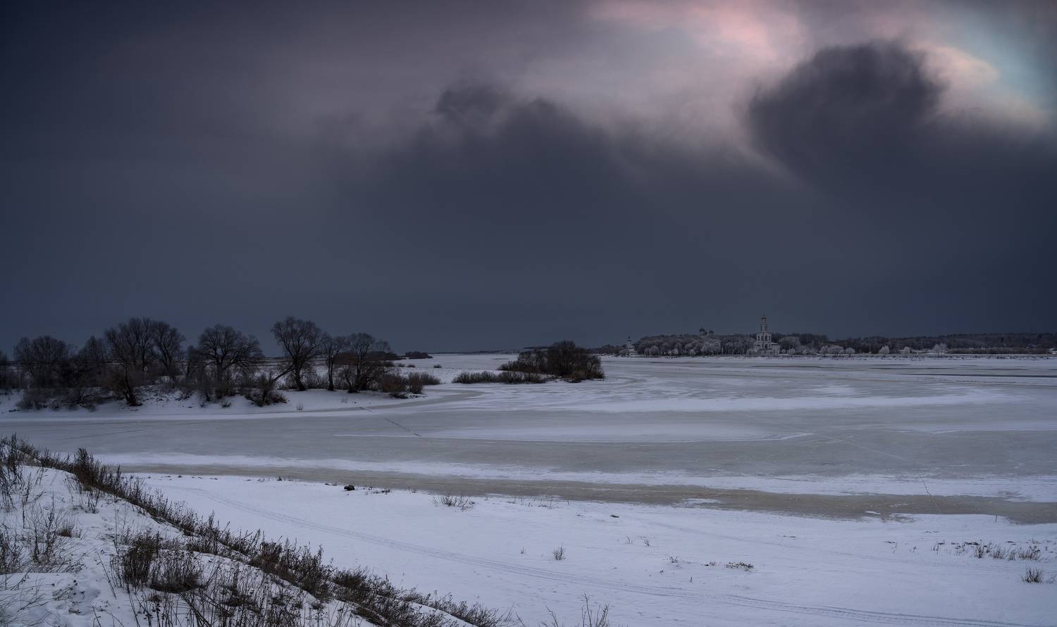 великий новгород, юрьев монастырь, волхов, сиверсов канал, рюриково городище, Зверев Олег