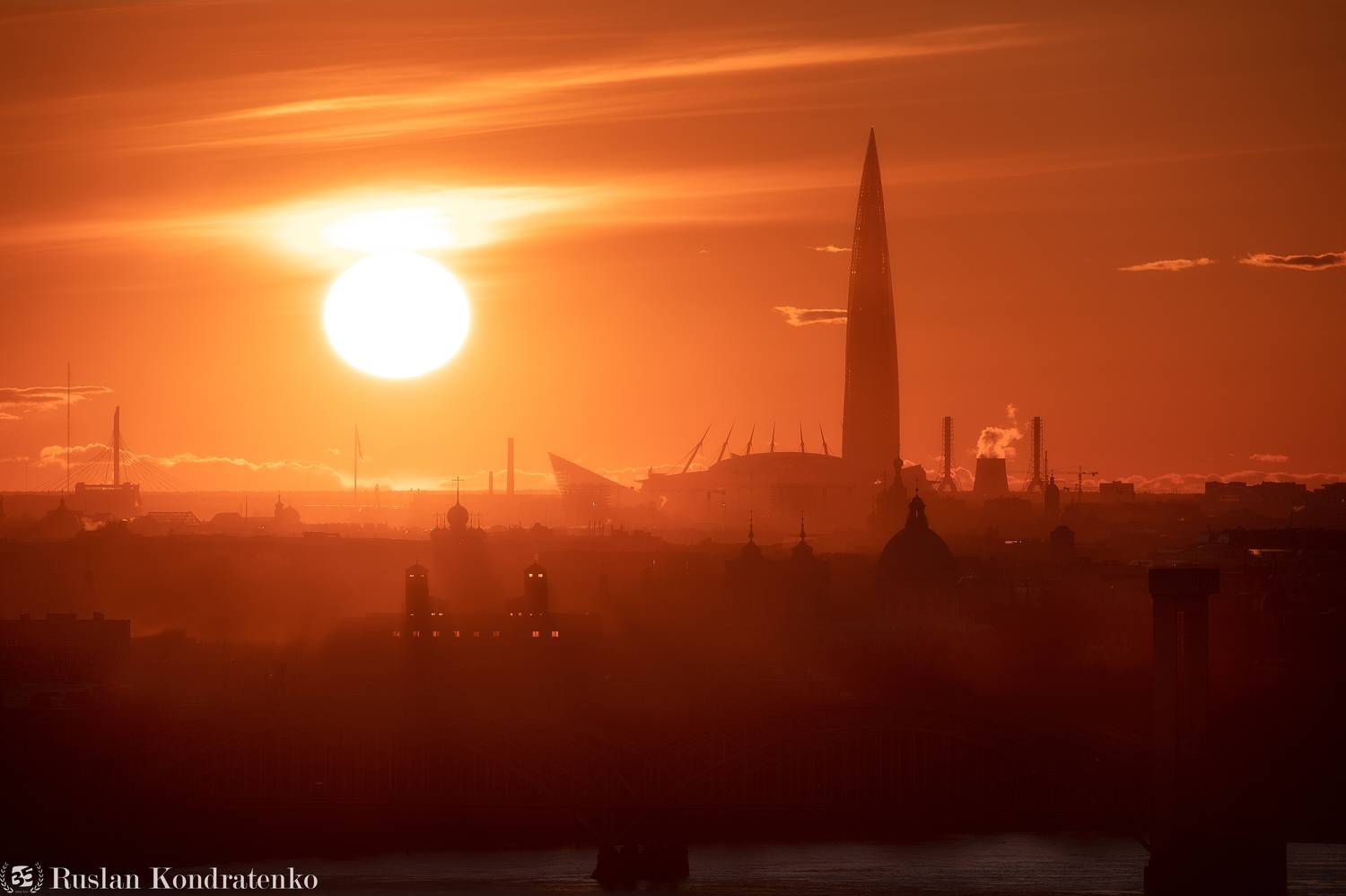 санкт-петербург, закат, лахта-центр, лахта, небоскреб, прострел, мост, финляндский железнодорожный мост, лавра, александро-невская лавра, Кондратенко Руслан