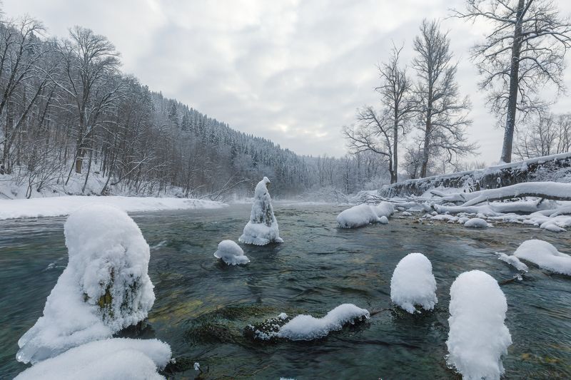 Горная река фото превью