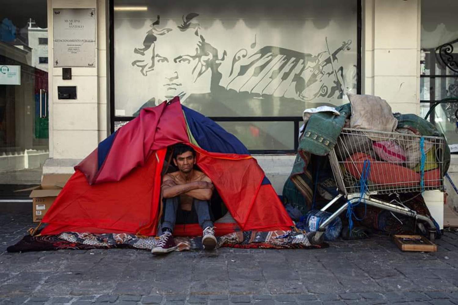 el mundo es nuestro, street photography, bastian cifuentes araya, periodistafurioso, periodista furioso, basti&aacute;n cifuentes araya, reportage, street, invisibles, homeless, situacion de calle,, Cifuentes Araya Basti&aacute;n