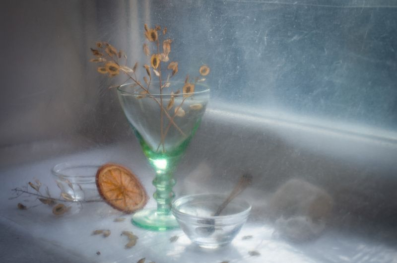 Натюрморт на окне фото превью