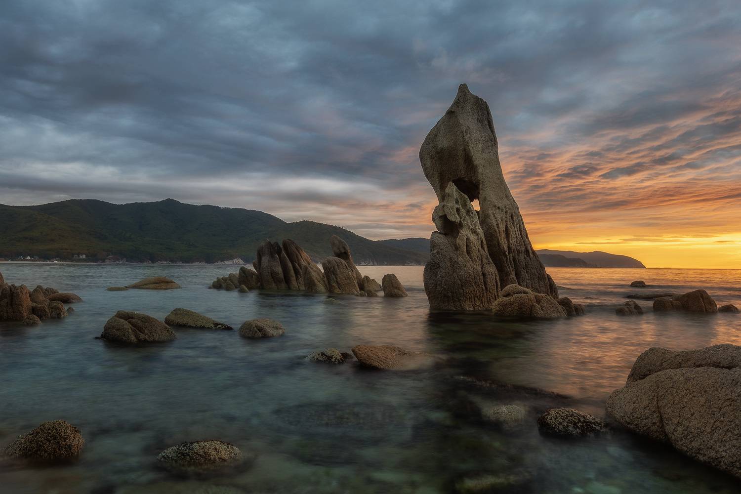 Прморье, приморский край, останец, рассвет, пейзаж, Константин Маланин