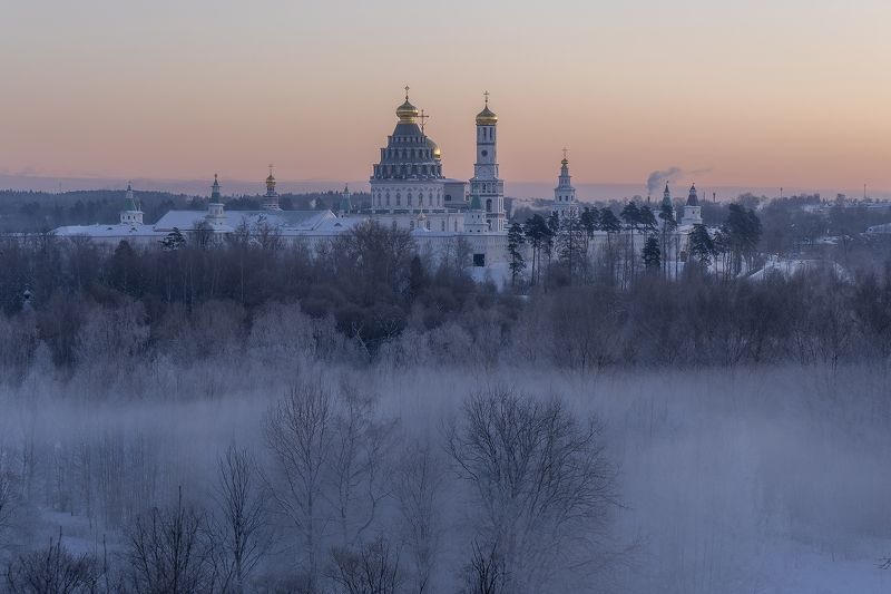 Между небом и землей фото превью