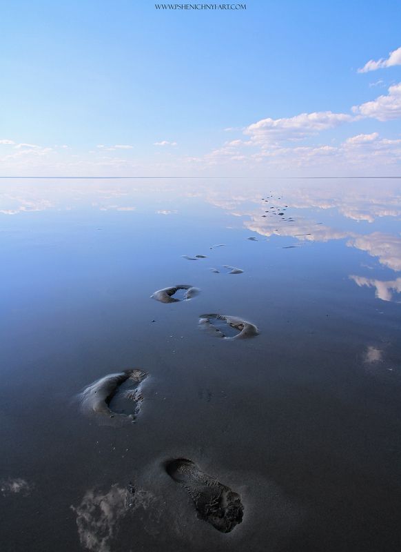 вода, небо, отражение, эльтон, следы, пейзаж, минимализм Следы на воде фото превью