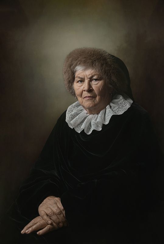 Портрет пожилой женщины фото превью