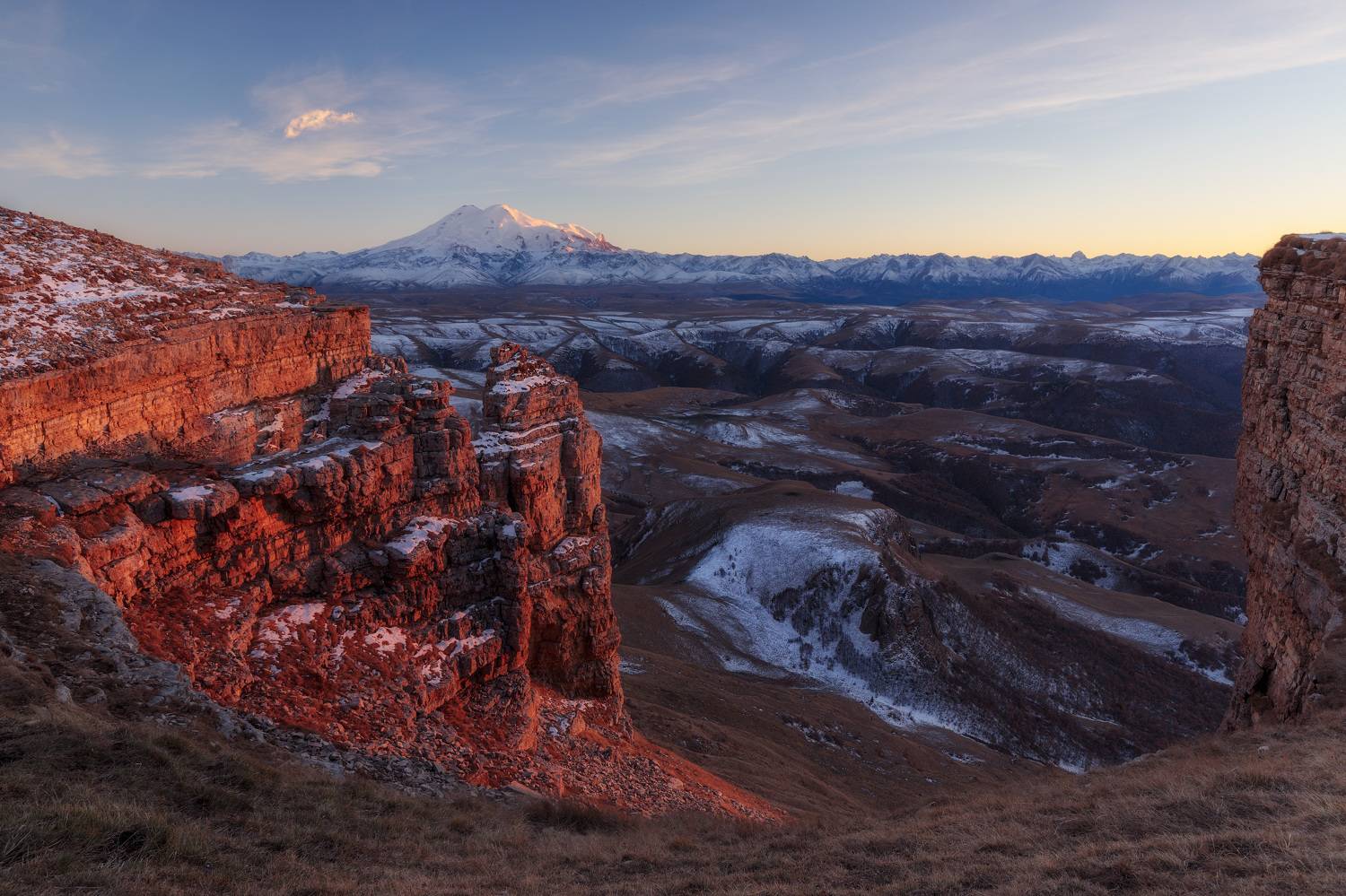 горы пейзаж кавказ бермамыт амфитеатр эльбрус закат вечер, Максим Калашников