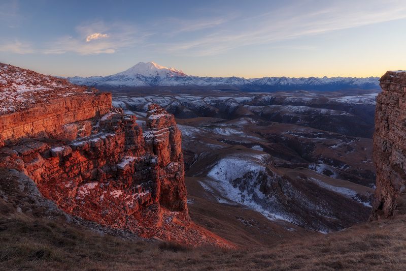горы пейзаж кавказ бермамыт амфитеатр эльбрус закат вечер Амфитеатр фото превью