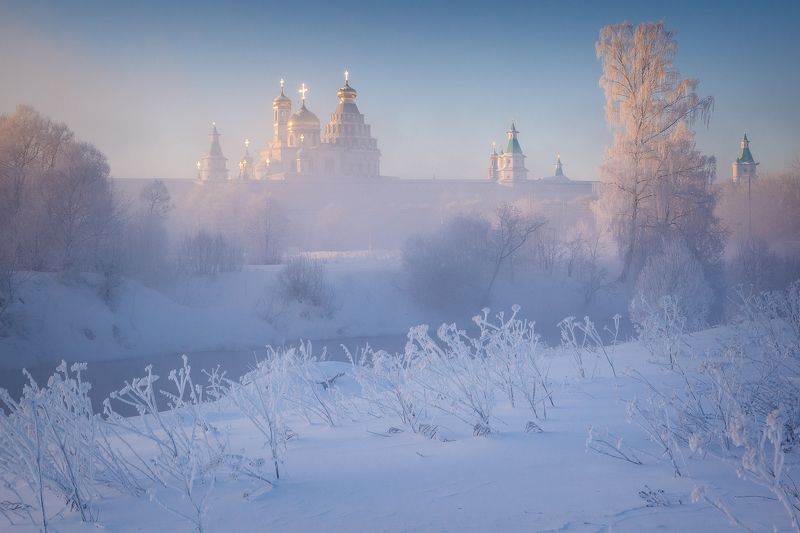 истра, храм, туман, подмосковье,зима Морозное утро фото превью
