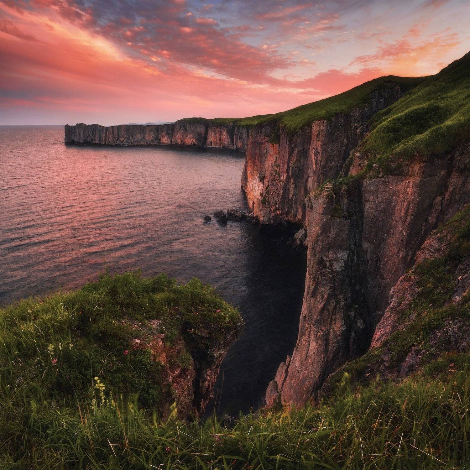 Вечер, Закат, Море, Небо, Скалы, Трава, Андрей Кровлин