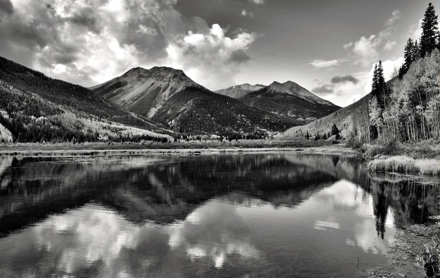 Crystal Lake, KIM SUK EUN