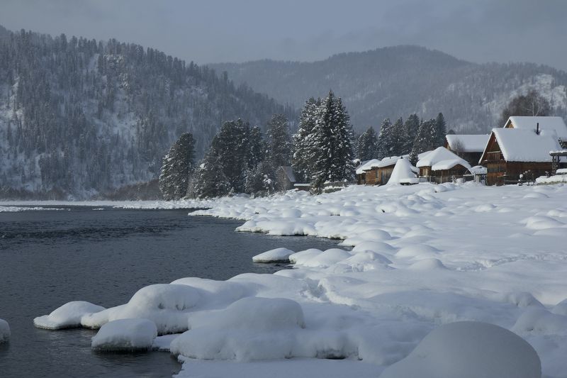 алтай, река, россия, бия, снег, горы, зима, солнечный, берег, камни, течение, поток, склоны Солнечный Артыбаш фото превью