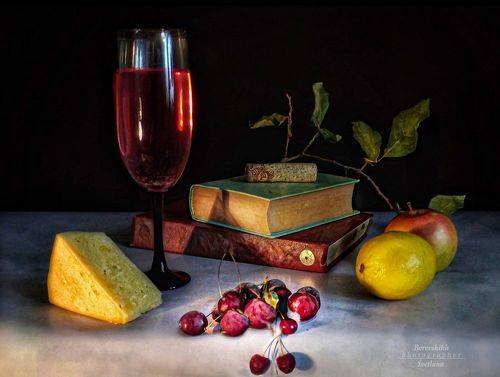 Натюрморт с сыром и фруктами