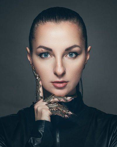 The girl with the claws