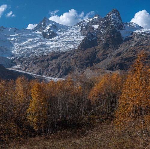 ОСЕНЬ НА АЛИБЕКЕ