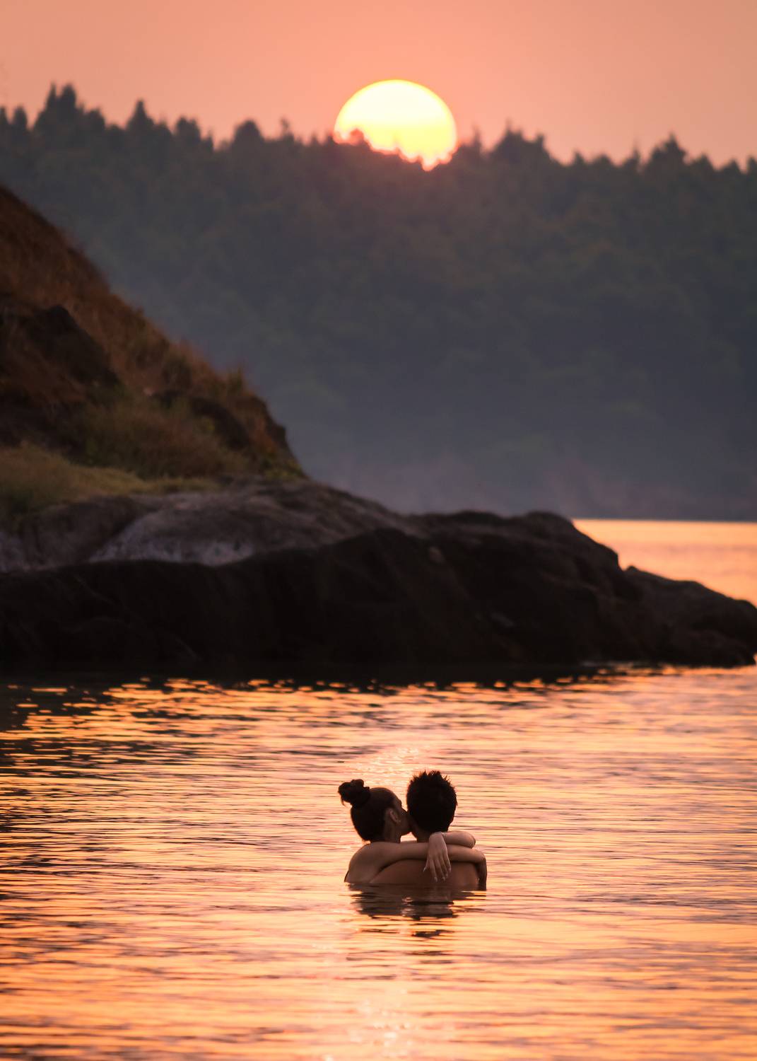 couple, romance, romantic, kiss, sunset, summer, sun, landscape, concept, greece, Vania Tonova