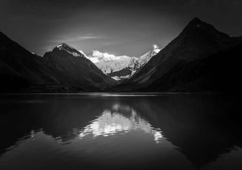 россия, алтай, горный алтай, осень, вечер, закат, озеро аккем, гора белуха, горы Белуха и Аккем на закате фото превью