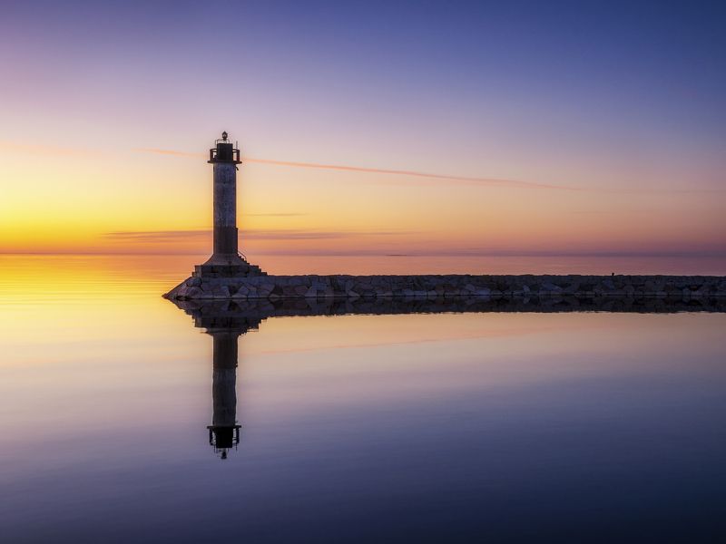 на краю фото превью