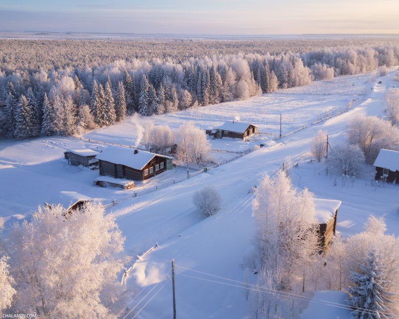 село, зима, иней, пейзаж, дрон, изба, снег, лес, landscape, snow, winter, sunset, закат Окраины села Дон фото превью
