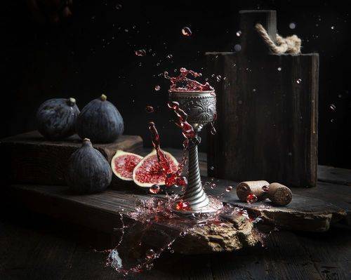 Красное вино с инжиром