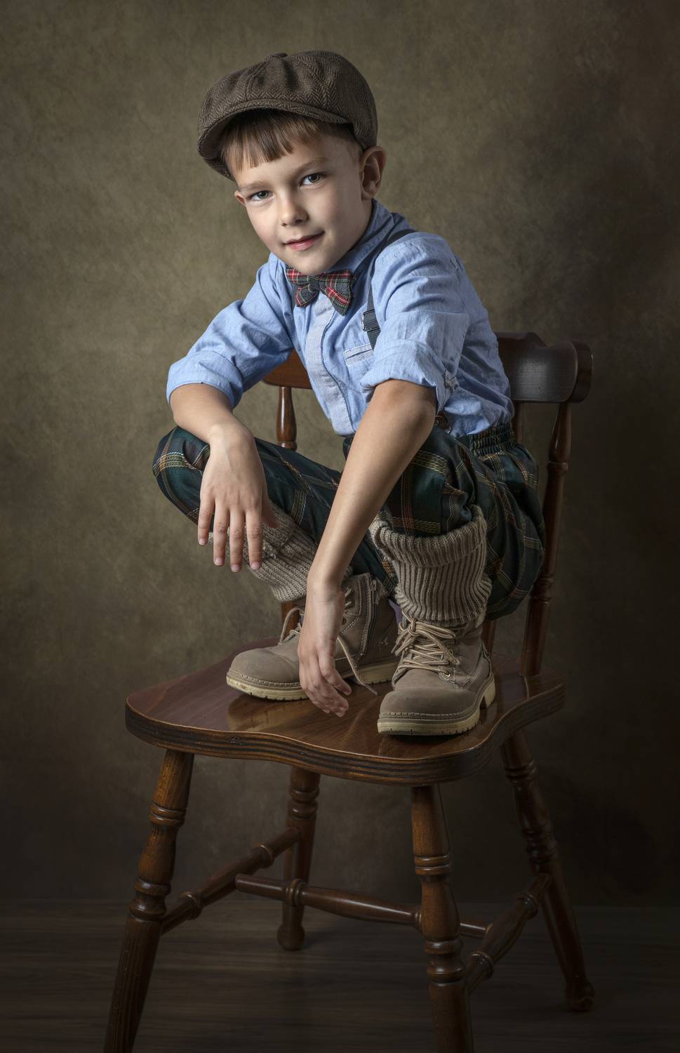 мальчик, кепка, стул, подтяжки, Горбачева Маментьева Татьяна
