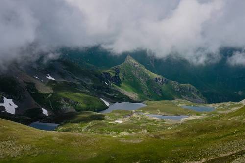 У горы Загедан