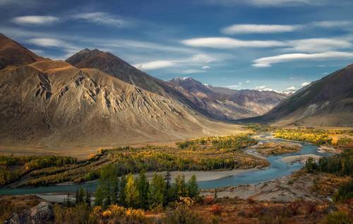 Проплывали облака...