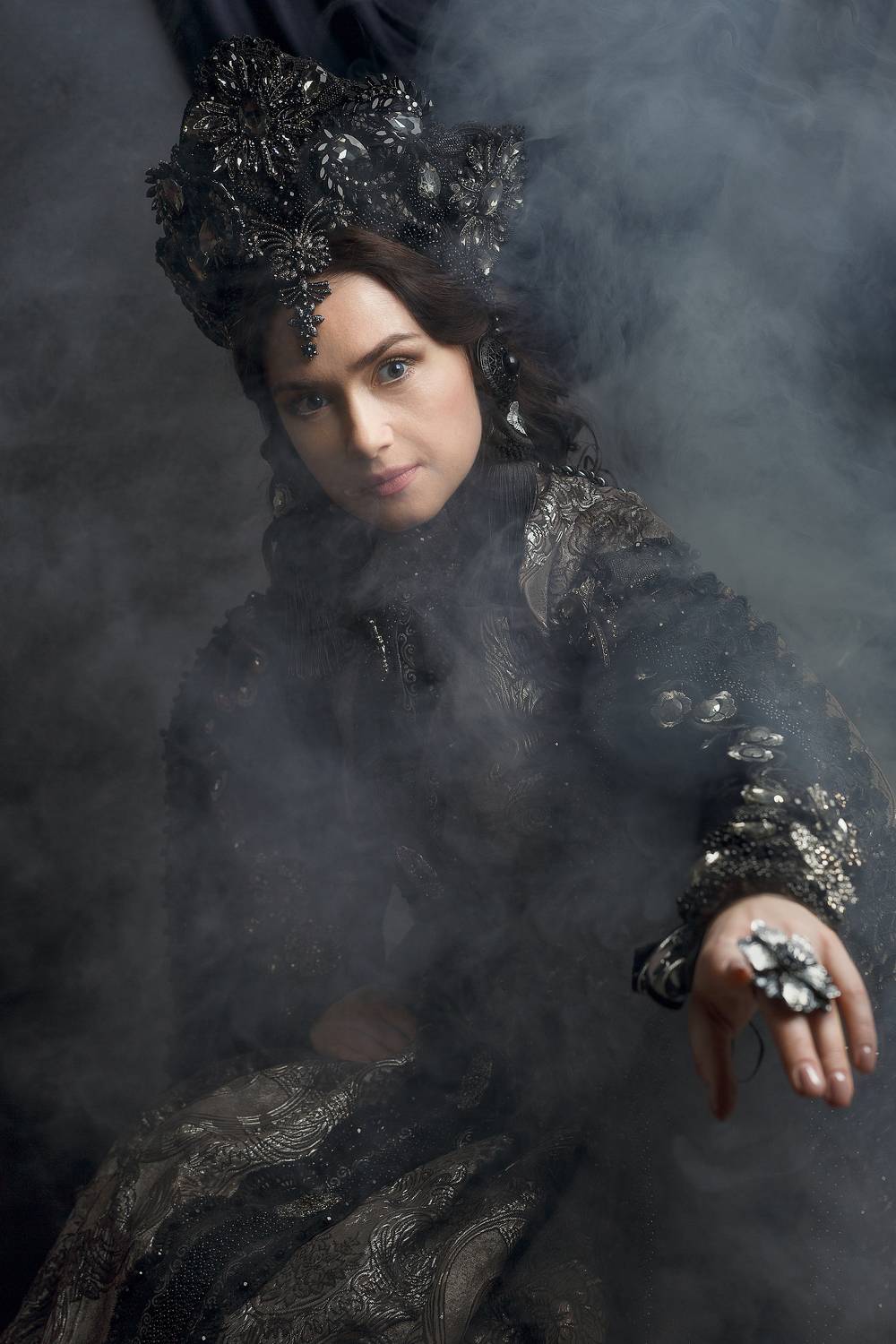 портрет, королева, сказочный образ, красивая, женщина,  студия, цвет, печать, характер, взгляд., Ведмеденко Оксана