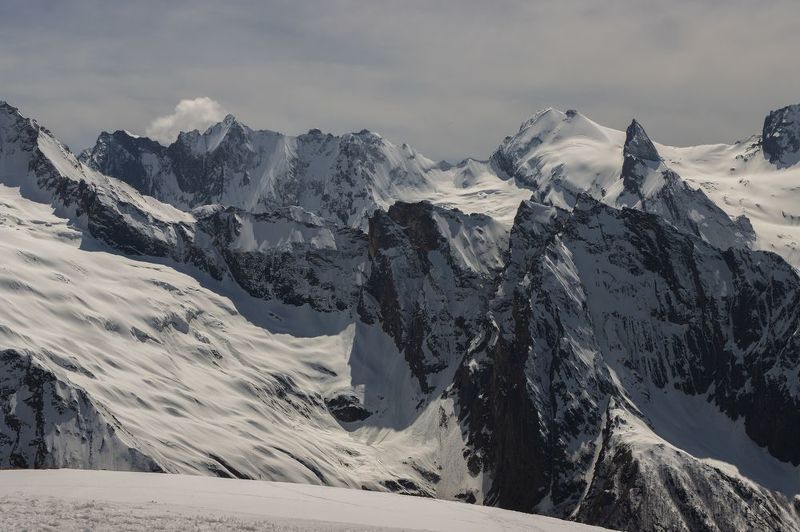 горы, пик, снег, молнце, скала, ледник  фото превью