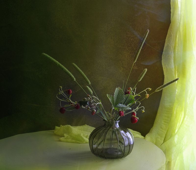 натюрморт,композиция,свет,лето,букет,земляника *** фото превью