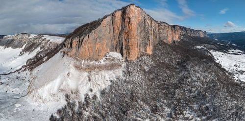 Скальная стена