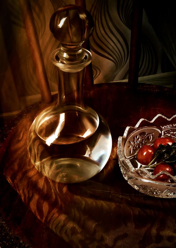 На троих фото превью