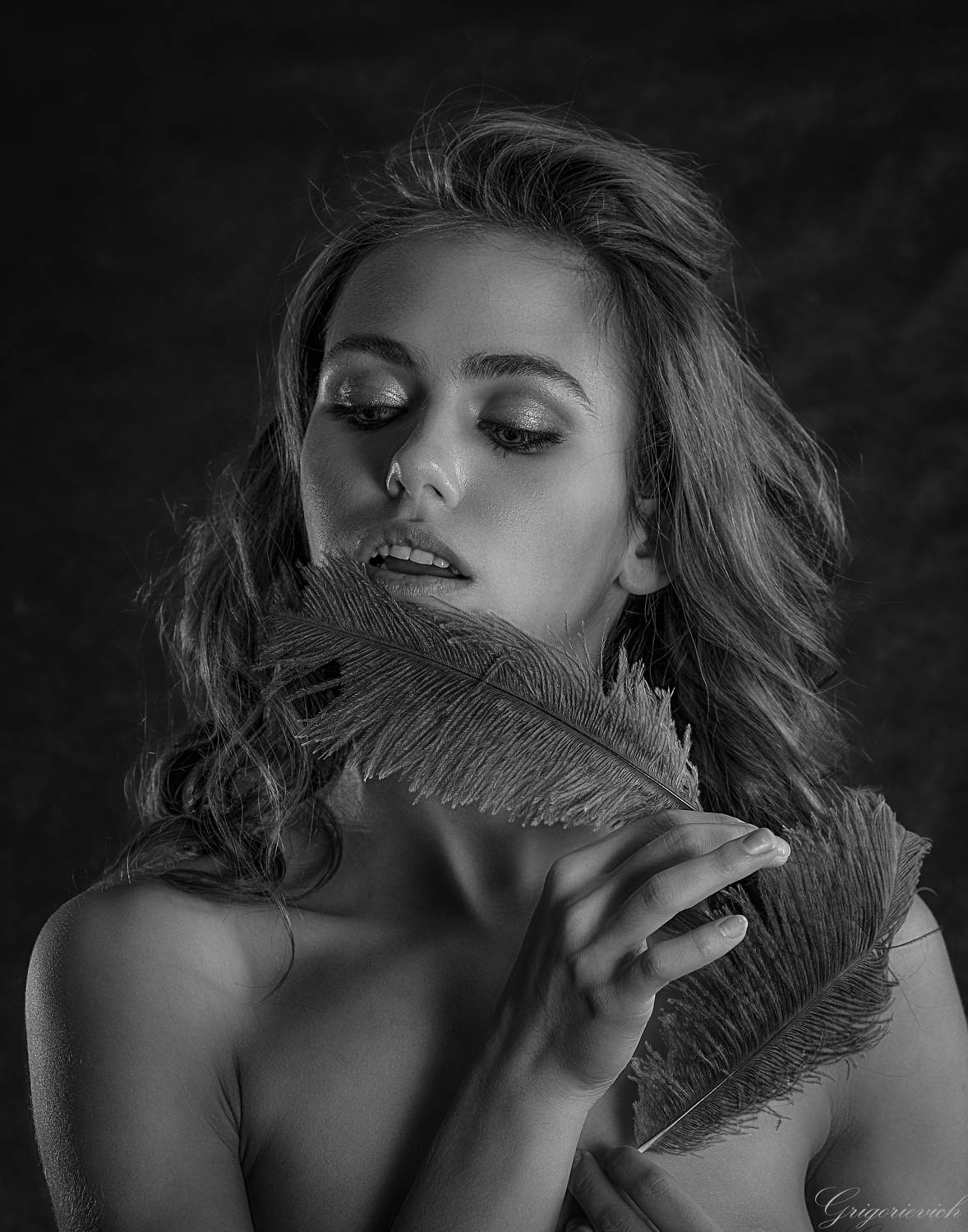 девушка. портрет. красота. глаза. перо, взгляд., Урасов Олег