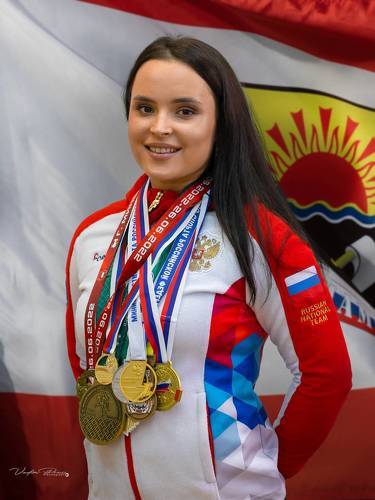 Арина Демидова