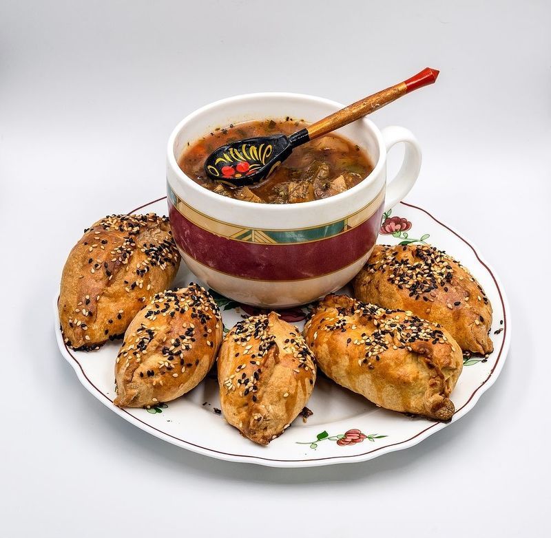 Плотный обед фото превью