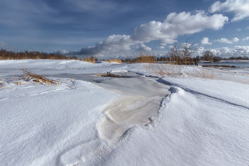 зима мороз снег лед река облака архангельск Плывут зефирные облака фото превью