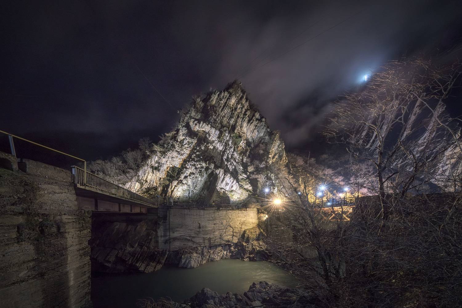 racha, khidikari, bridge, february, rocks, lightning, night, clouds, winter, mountains, landscape, scenery, travel, outdoors, georgia, sakartvelo, amrolauri, chizh, Чиж Андрей