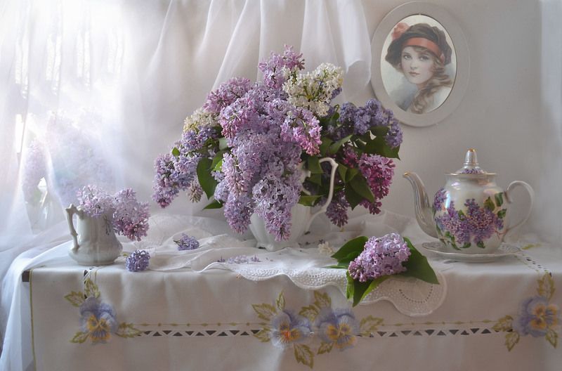 still life, натюрморт, цветы, фото натюрморт, весна, май, сирень, фарфор, настроение, Прекрасное так мимолётно... фото превью