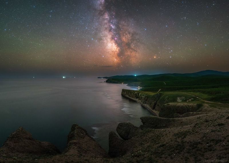 ночь, побережье, море, звезды, млечный путь Дальние берега фото превью