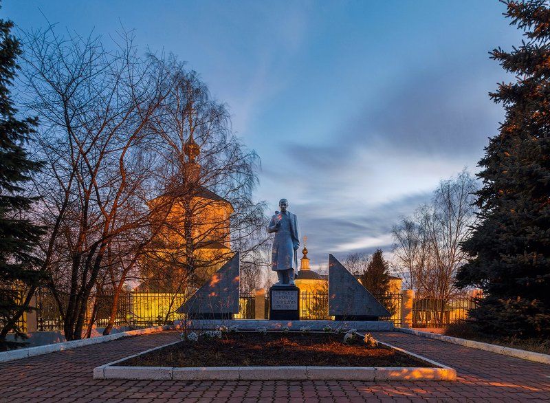 ВОВ, Долгопрудный, Павельцево, Памятник, Подмосковье, Церковь Памятник в честь погибших в Великой Отечественной войне мкр.Павельцево фото превью